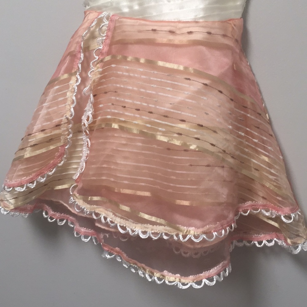 Adorable Leonor Dress - Picture 2 of 8